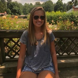 Meet your Posher, Grace